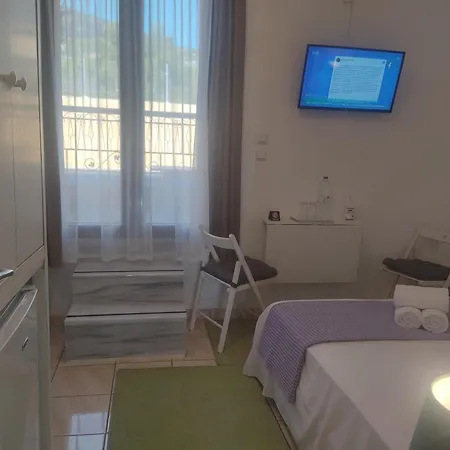 Xenonas κithαiron Penzion 3*